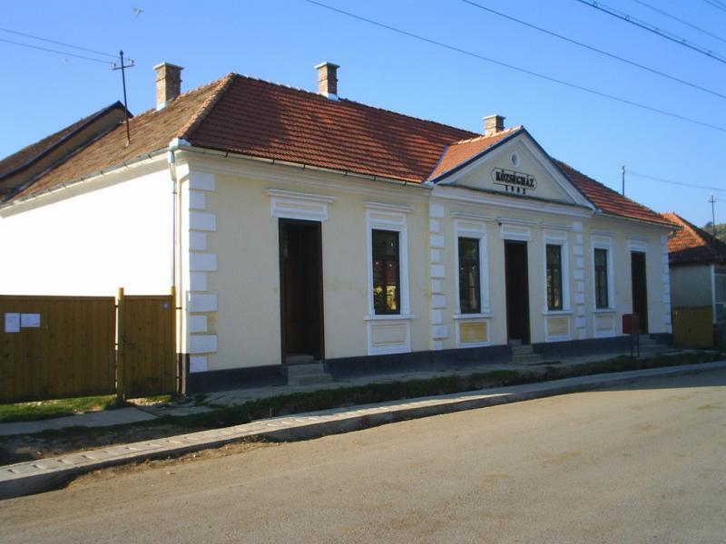 kozbirtok karacsony